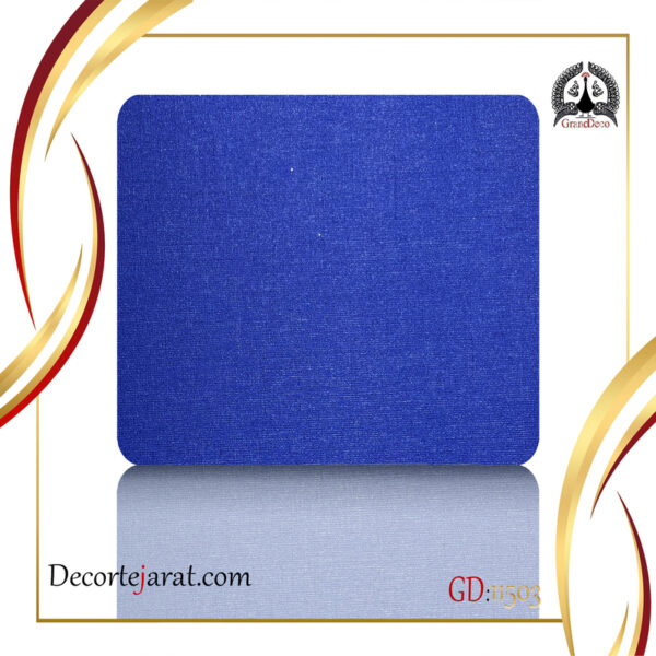 کاغذ دیواری ساده آبی کاربنی GD11503 از برند گرند دکو با رنگ آبی کاربنی بسیار زیبا و بافت ساده، مناسب استفاده در تمام فضاها است.